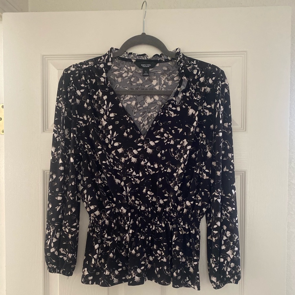 Simply Vera Wang blouse.